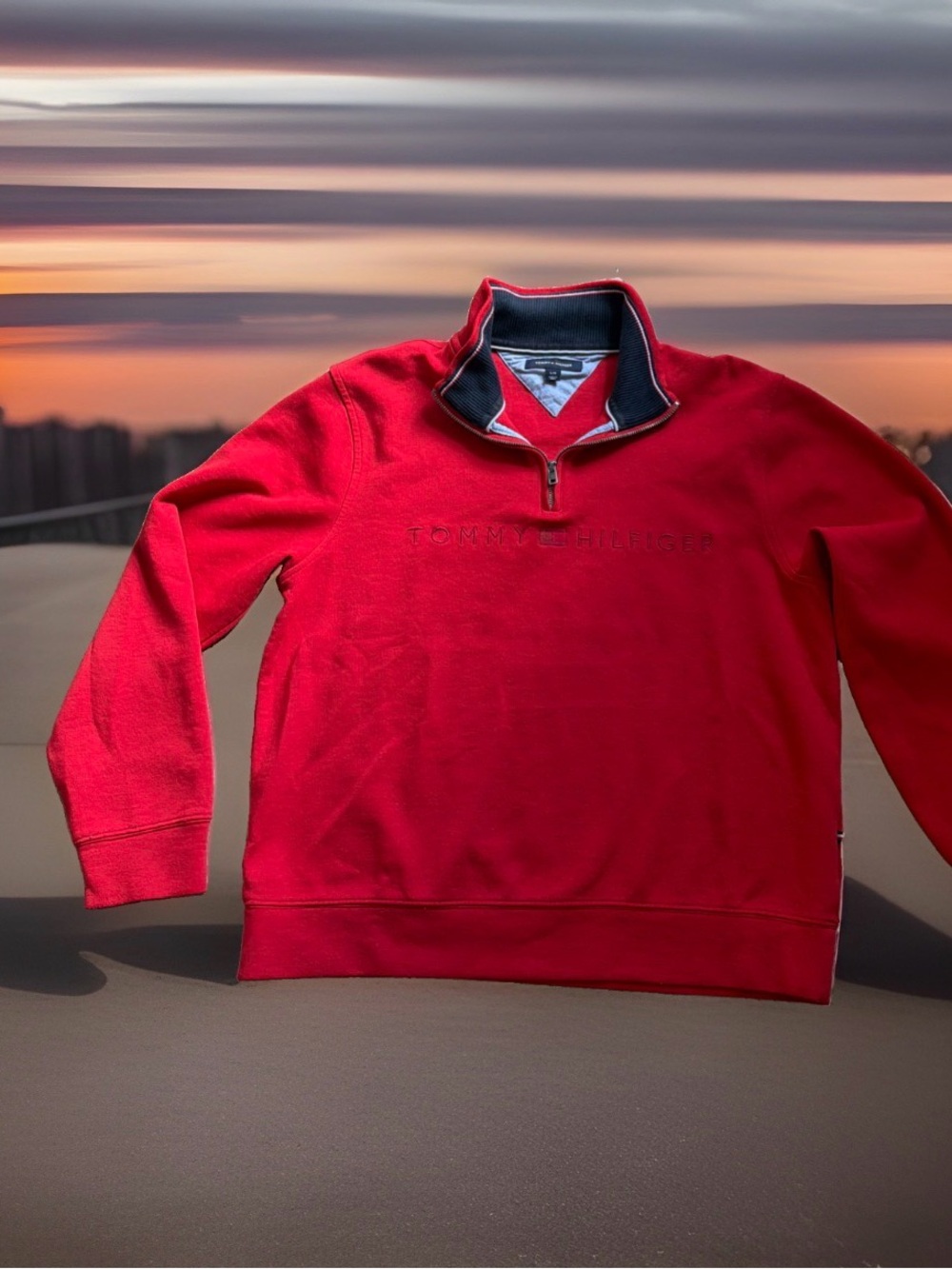Tommy Hilfiger Men's Size L Flex Fleece Quarter-Zip Pullover Sweatshirt. Red.